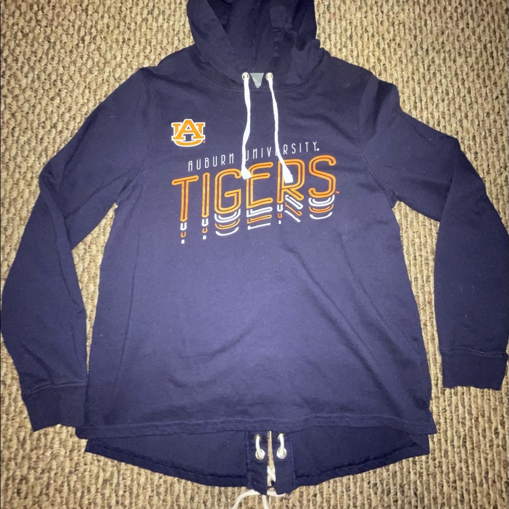 Sweatshirt/ Like long sleeve tshirt